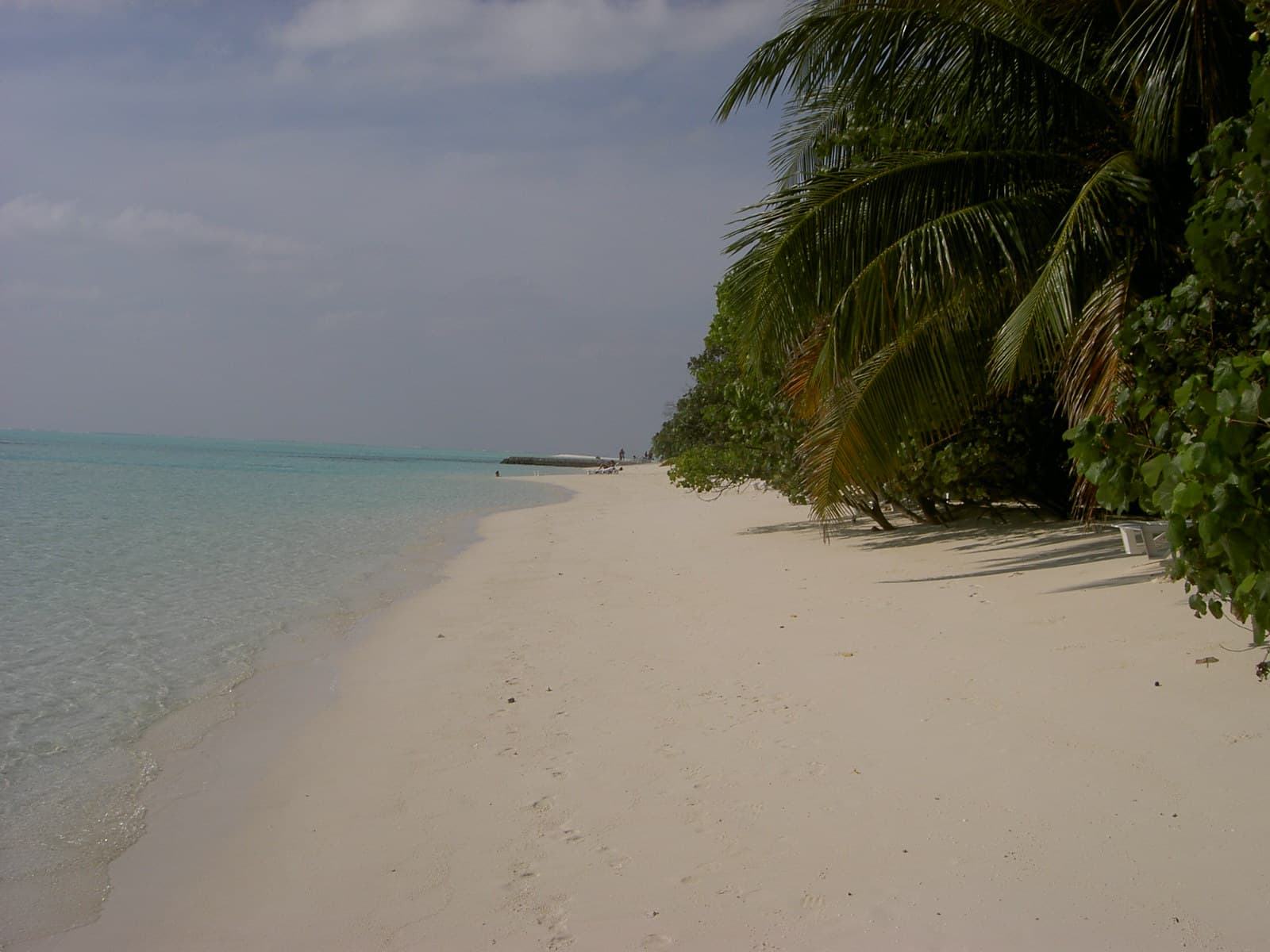Oluvheli Resort - South Malè - panoramio