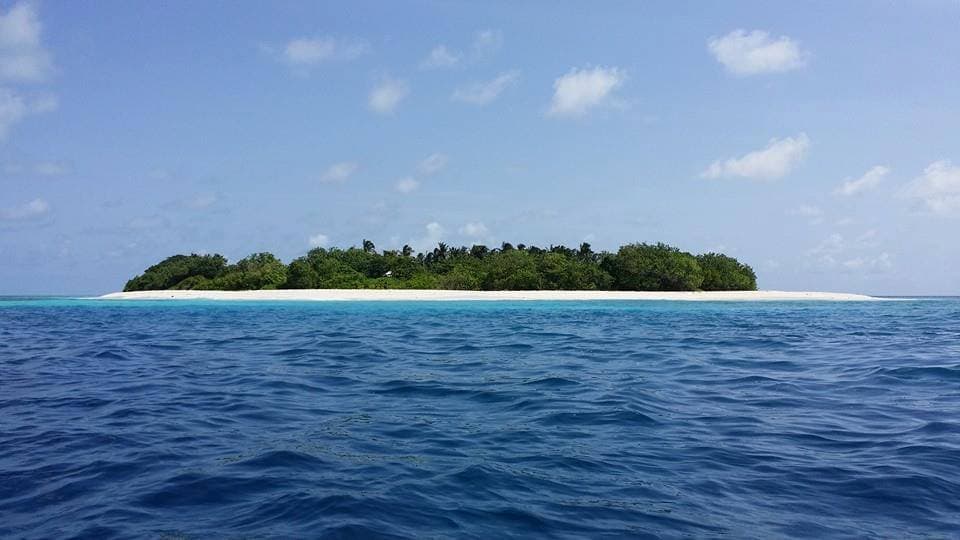 Dhoani view of Ukulhas